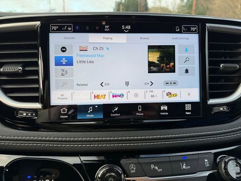New 2026 Chrysler Pacifica Select FWD image 21