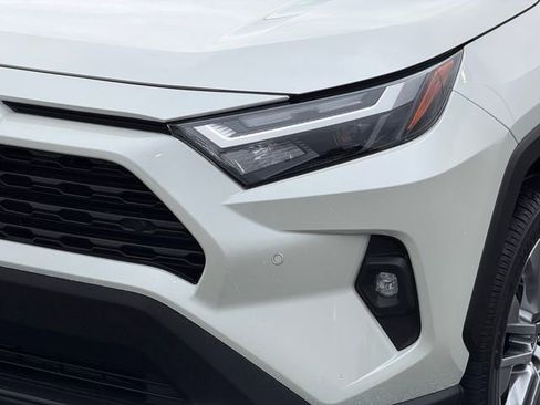 Certified 2022 Toyota RAV4 XLE Premium AWD/4WD image 10