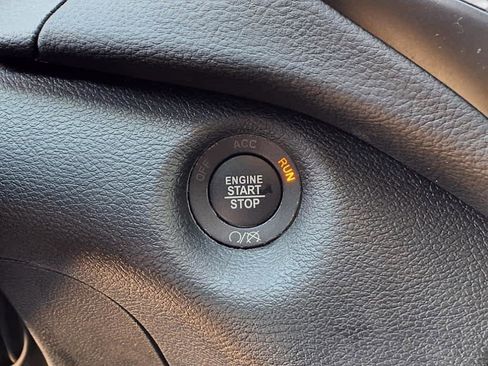 Used 2022 Jeep Cherokee Trailhawk w/ Comfort/Convenience Group image 20