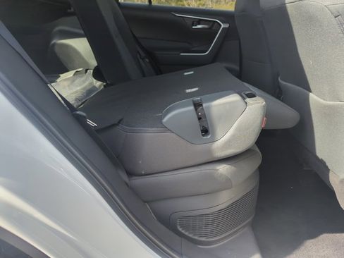 Certified 2024 Toyota RAV4 XLE image 21