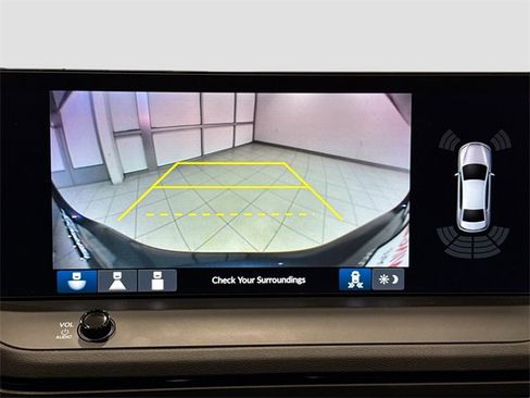 Used 2025 Honda Accord Touring image 13