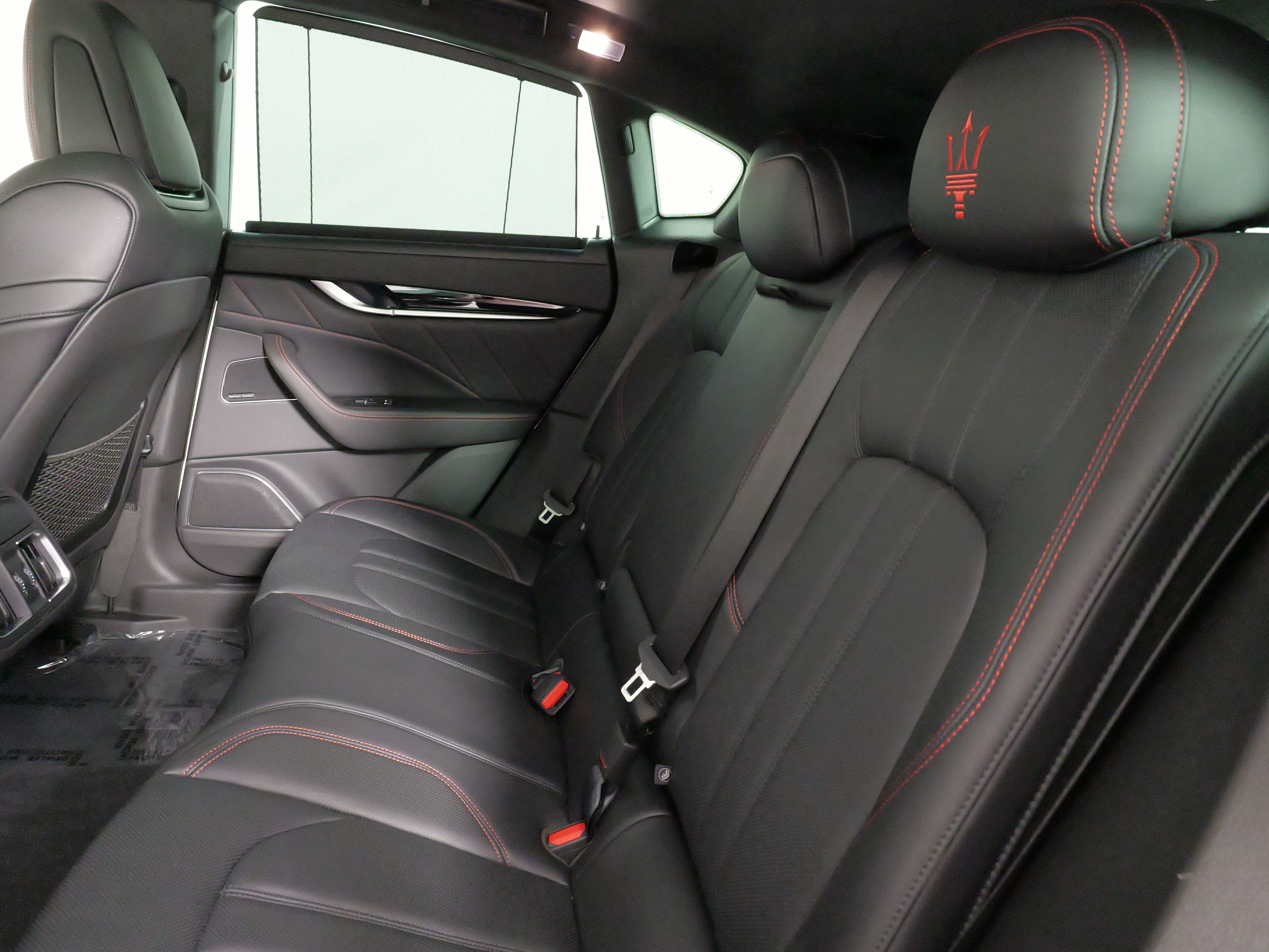 Used 2024 Maserati Levante GT Ultima AWD/4WD image 38