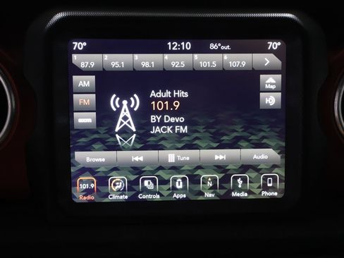 Used 2018 Jeep Wrangler Rubicon AWD/4WD image 21
