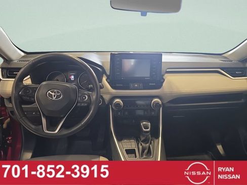 Used 2021 Toyota RAV4 XLE Premium AWD/4WD image 10