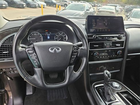 Used 2024 INFINITI QX80 Luxe image 16