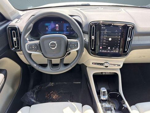 New 2026 Volvo XC40 B5 Plus w/ Protection Package Premier image 27