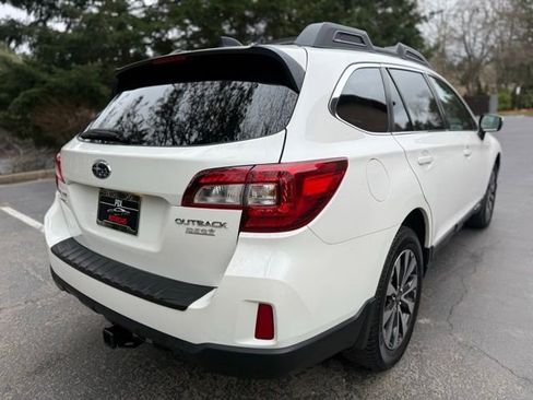 Used 2016 Subaru Outback 2.5i Limited image 5