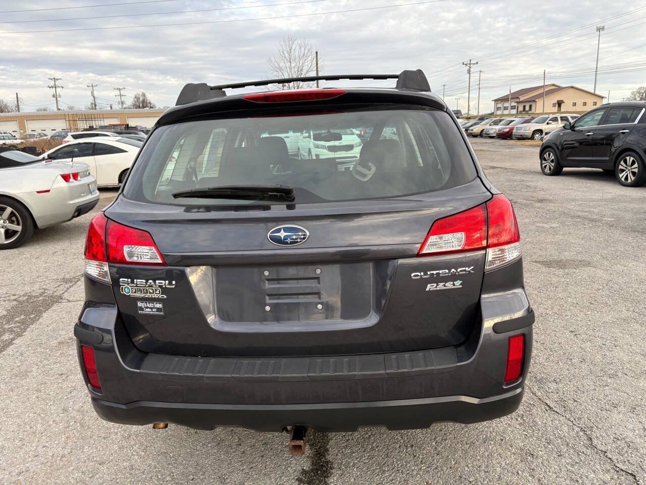 Used 2011 Subaru Outback 2.5i AWD/4WD image 8
