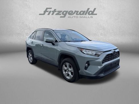 Used 2021 Toyota RAV4 XLE AWD/4WD image 1