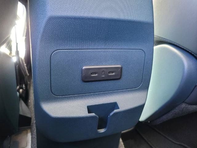 Used 2025 Ford Maverick Lobo AWD/4WD image 33