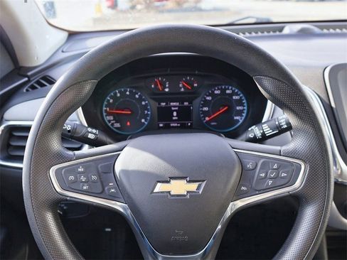 Used 2020 Chevrolet Equinox LS w/ LS Convenience Package image 19