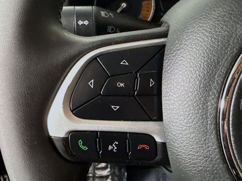 Used 2020 Jeep Renegade Latitude w/ Safety & Security Group II image 14