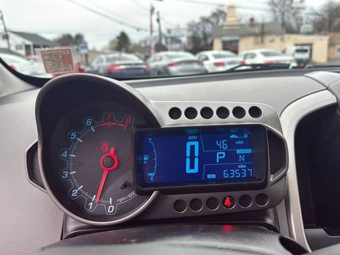 Used 2016 Chevrolet Sonic LT w/ Fun and Sun Package image 18