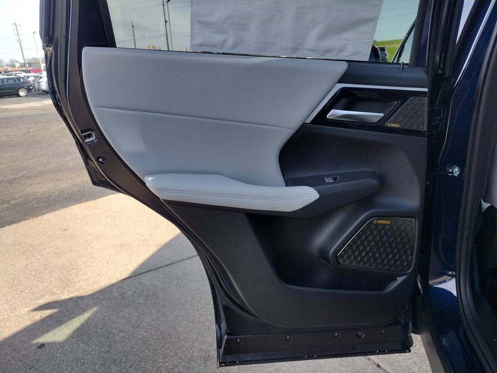 New 2026 Mitsubishi Outlander SE AWD/4WD image 31