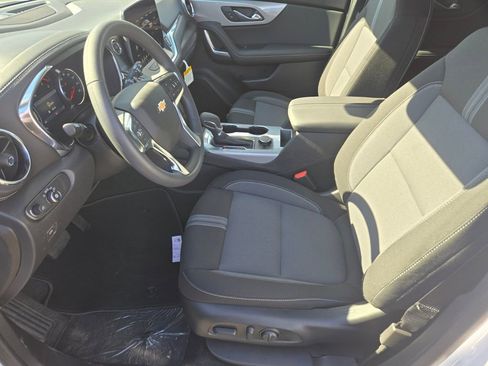 New 2025 Chevrolet Blazer LT w/ Convenience Package image 6