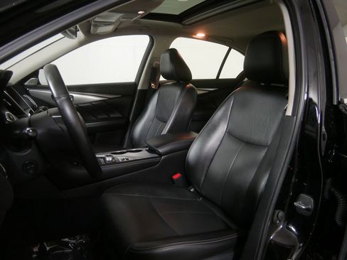 Used 2023 INFINITI Q50 Luxe AWD/4WD image 13
