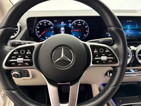 Used 2023 Mercedes-Benz GLA 250 4MATIC image 36