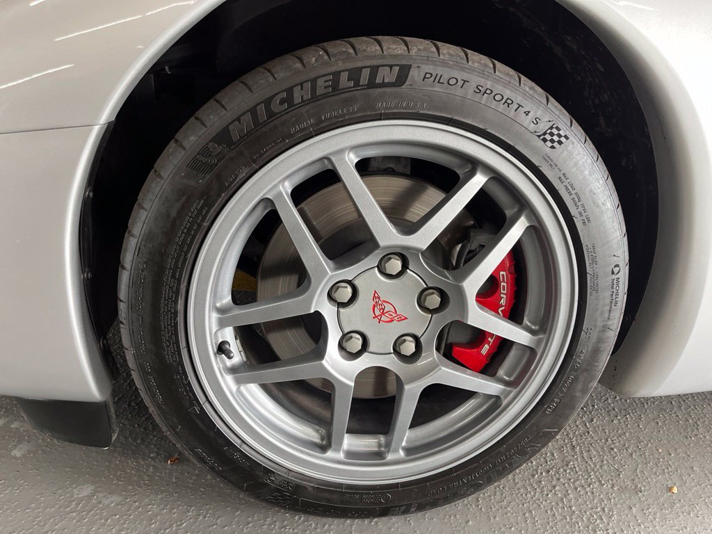 Used 2001 Chevrolet Corvette Z06 w/ Memory Pkg RWD image 5
