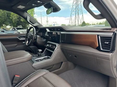 Used 2025 GMC Sierra 1500 Denali AWD/4WD image 28