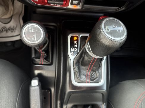 Used 2020 Jeep Wrangler Unlimited Rubicon AWD/4WD image 27