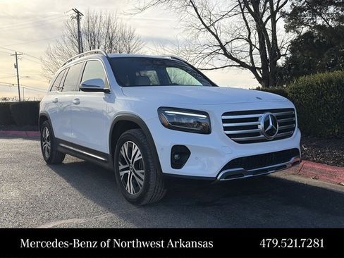 Used 2025 Mercedes-Benz GLB 250 4MATIC w/ Exclusive Package image 1