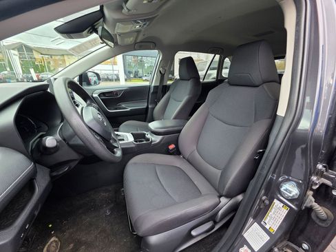 Used 2024 Toyota RAV4 LE image 11