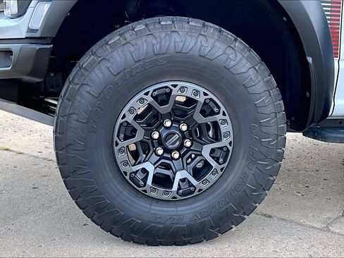 Used 2025 Ford F150 Raptor w/ Equipment Group 803A Raptor R AWD/4WD image 8