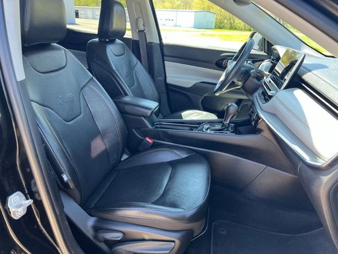 Used 2022 Jeep Compass Limited image 13