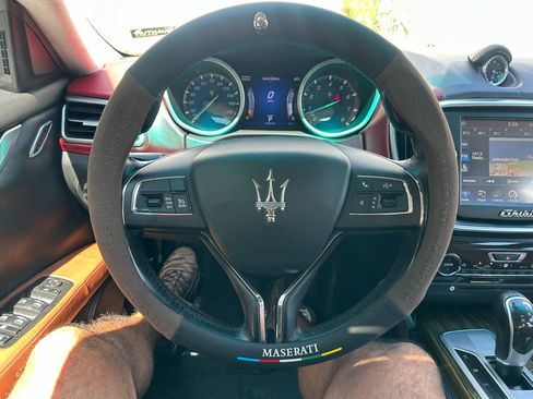 Used 2016 Maserati Ghibli S image 31