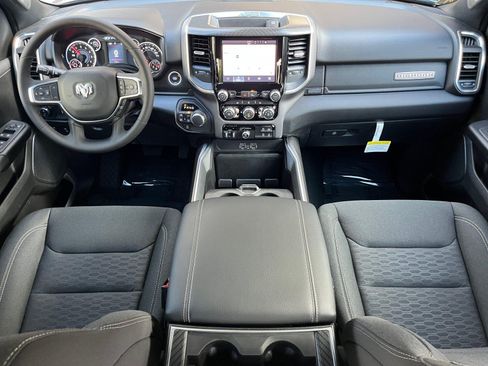 New 2026 RAM 1500 Big Horn AWD/4WD image 13