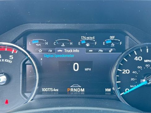 Used 2022 Ford F350 Lariat w/ Black Appearance Package AWD/4WD image 15