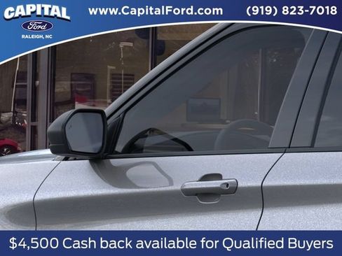 New 2026 Ford Explorer Active RWD image 20