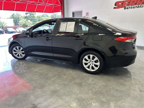 Used 2025 Toyota Corolla LE FWD image 6