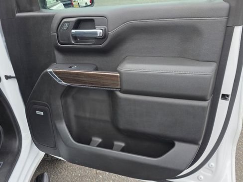 Certified 2021 Chevrolet Silverado 1500 LT Trail Boss w/ Convenience Package II image 19