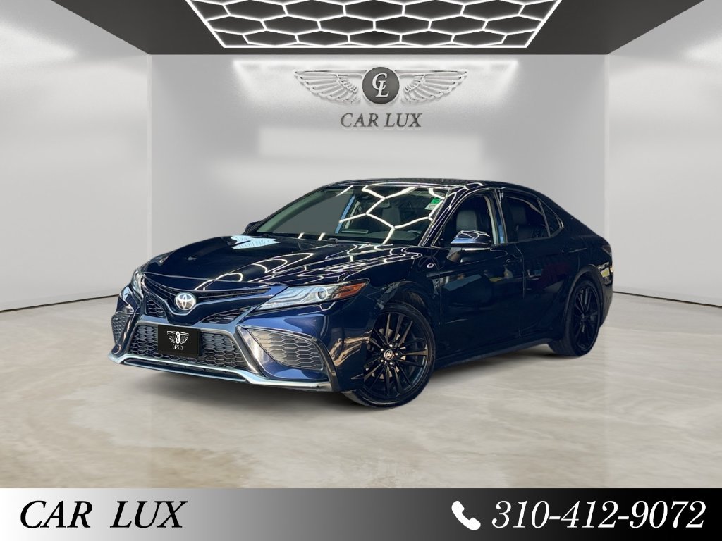 Used 2021 Toyota Camry XSE FWD image 1