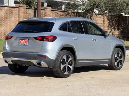 Certified 2025 Mercedes-Benz GLA 250 image 11