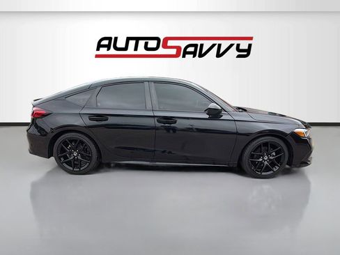 Used 2023 Honda Civic Sport image 8