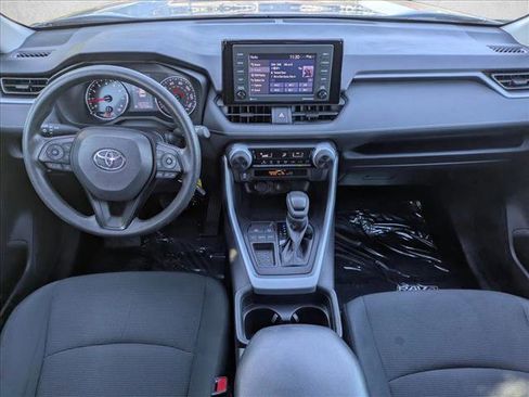 Used 2021 Toyota RAV4 LE image 16