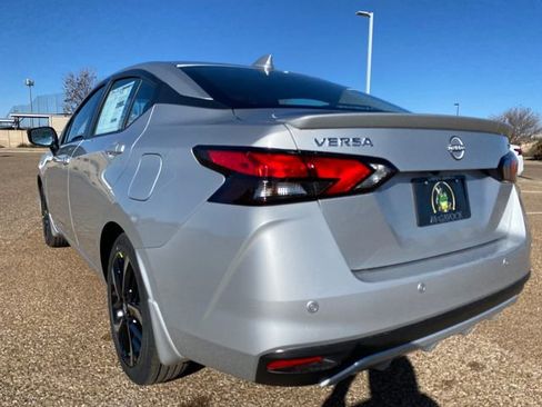 New 2025 Nissan Versa SR w/ Trunk Package image 4