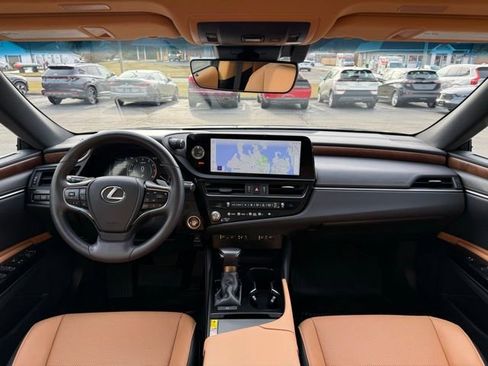 Used 2024 Lexus ES 350 w/ Premium Package image 24
