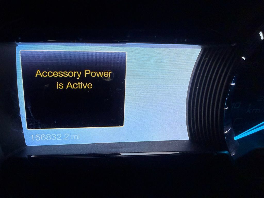 Used 2013 Ford Taurus Limited FWD image 3