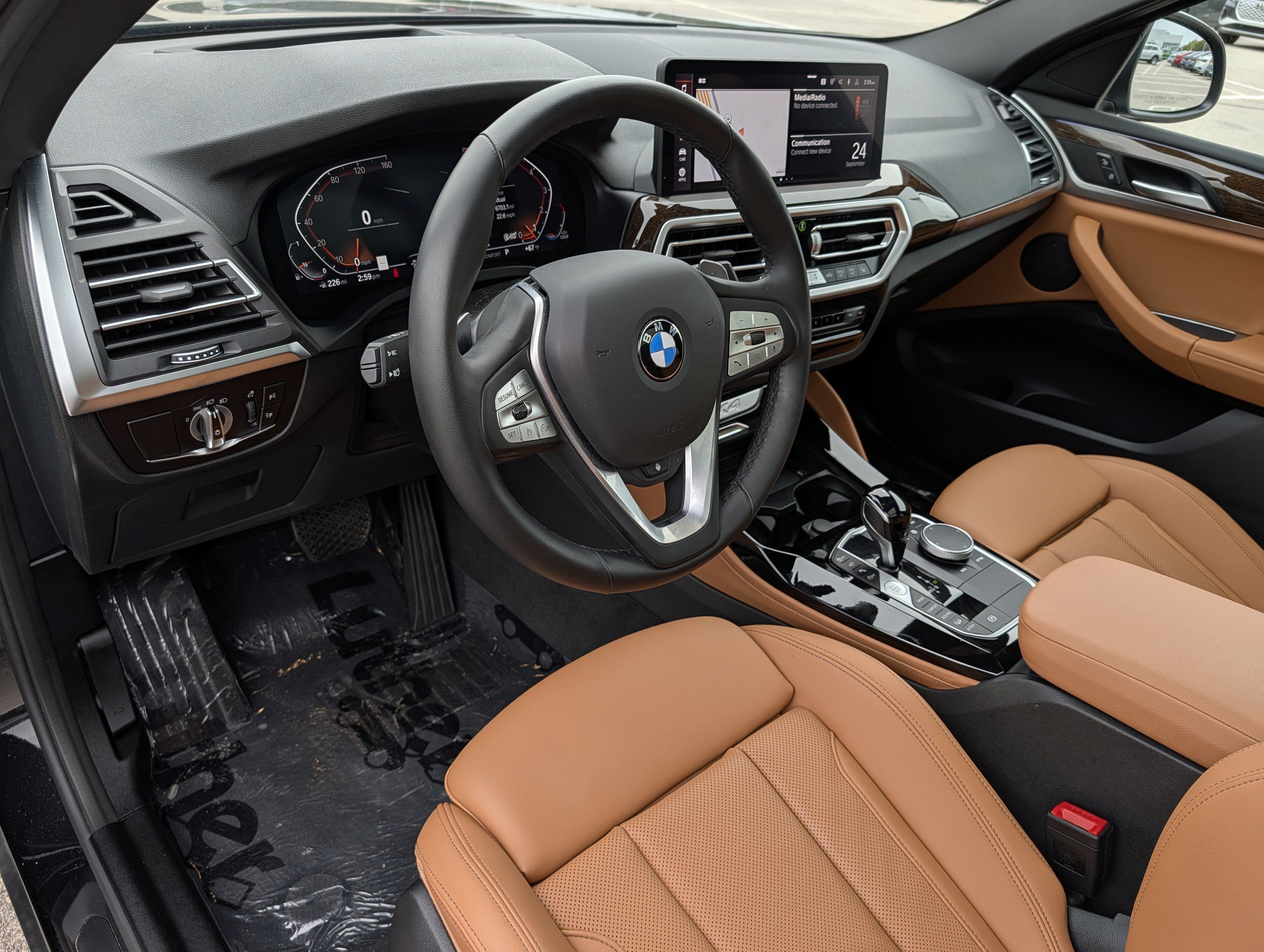 Used 2024 BMW X4 xDrive30i w/ Premium Package AWD/4WD image 18