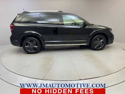Used 2019 Dodge Journey Crossroad image 6