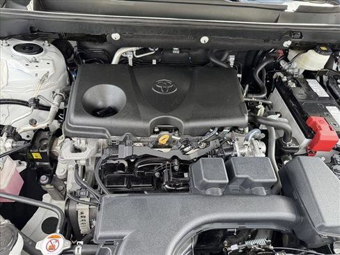 Certified 2024 Toyota RAV4 XLE AWD/4WD image 21