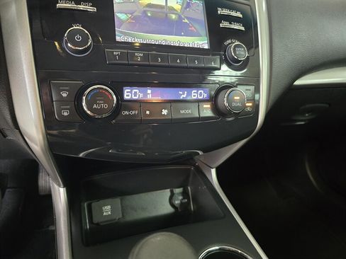 Used 2015 Nissan Altima 2.5 SV image 24