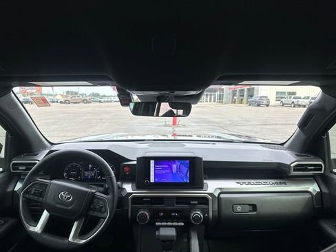 Used 2024 Toyota Tacoma TRD Off-Road AWD/4WD image 14