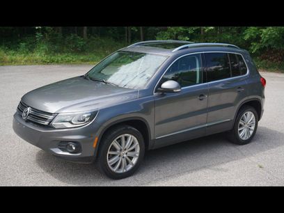 Used 2016 Volkswagen Tiguan SE