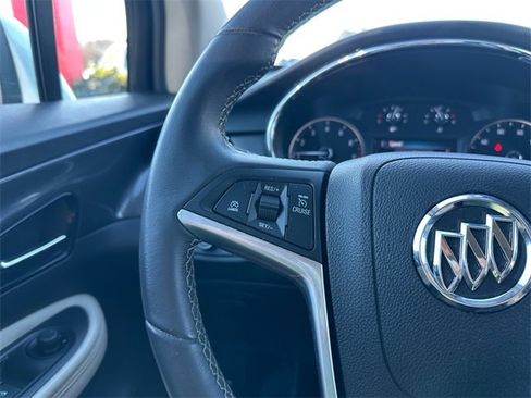 Used 2022 Buick Encore Preferred image 23