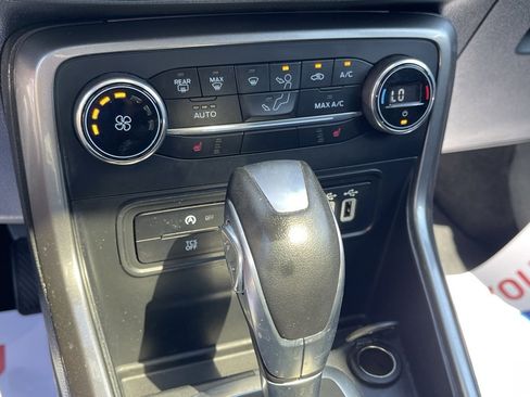 Used 2020 Ford EcoSport SE image 29