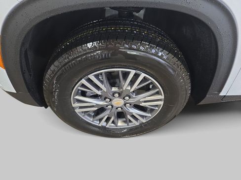 New 2026 Chevrolet Traverse LT w/ Driver Confidence Package image 32